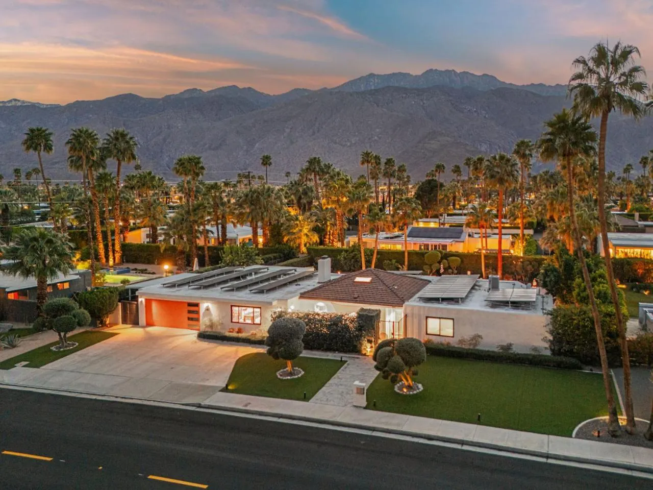 Oasis Del Sol By Rather Be Properties Palm Springs 0*,  USA
